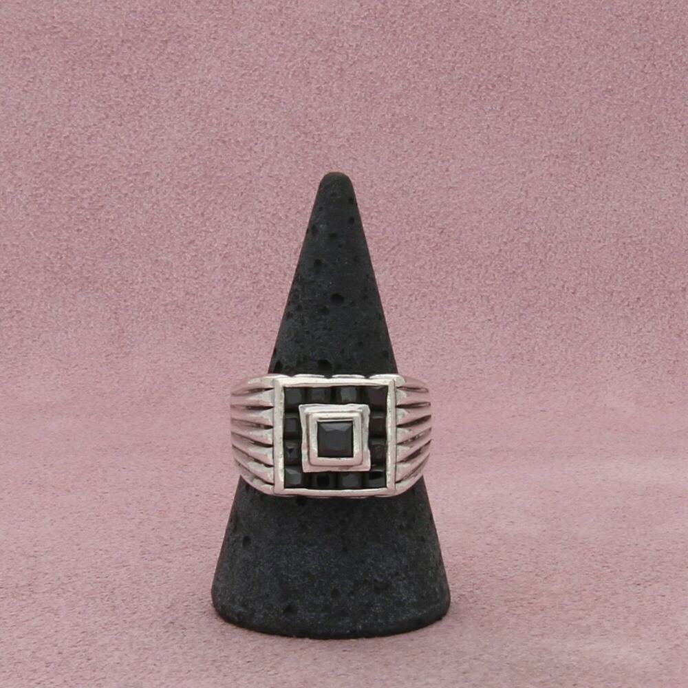 sterling silver channel-set black cz signet ring size 9.5